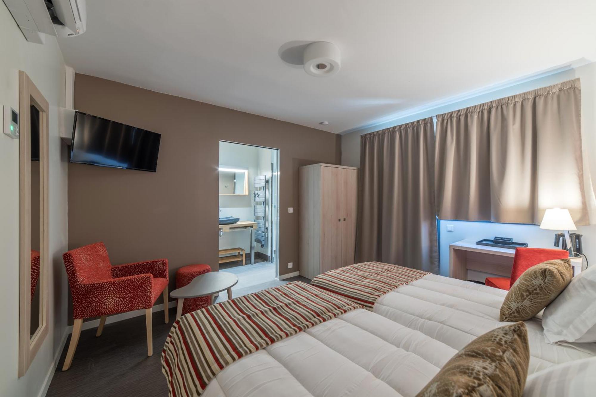 Les Dombes Hotel